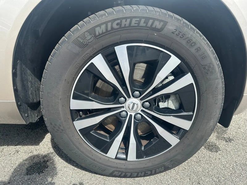 Photo de la voiture VOLVO XC60 T6 AWD Hybride rechargeable 253 ch+145 ch Geartronic 8 Start