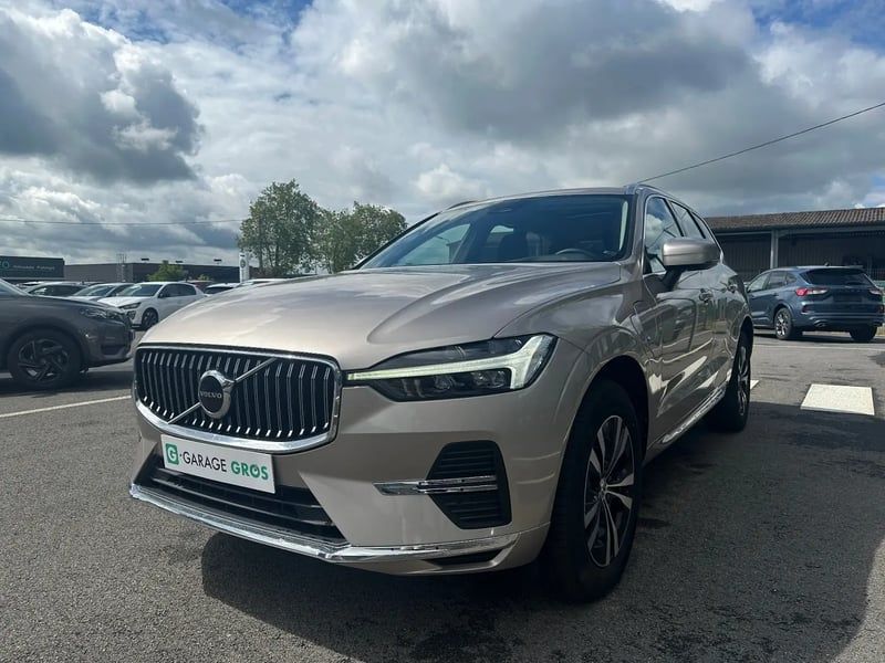 Photo de la voiture VOLVO XC60 T6 AWD Hybride rechargeable 253 ch+145 ch Geartronic 8 Start