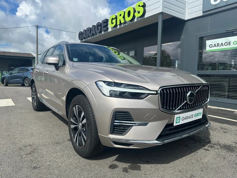 Photo de la voiture VOLVO XC60 T6 AWD Hybride rechargeable 253 ch+145 ch Geartronic 8 Start