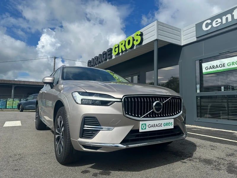 Photo de la voiture VOLVO XC60 T6 AWD Hybride rechargeable 253 ch+145 ch Geartronic 8 Start