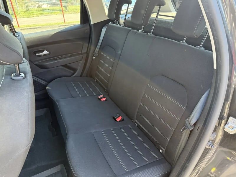 Photo de la voiture DACIA DUSTER Blue dCi 115 4x2 Expression