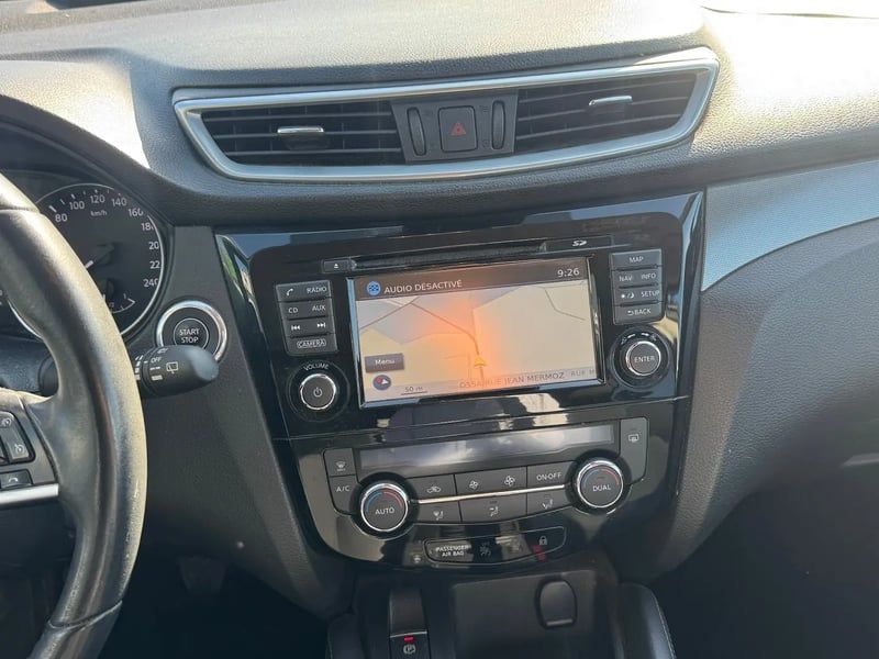 Photo de la voiture NISSAN QASHQAI 1.6 dCi 130 N-Connecta