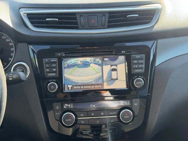 Photo de la voiture NISSAN QASHQAI 1.6 dCi 130 N-Connecta