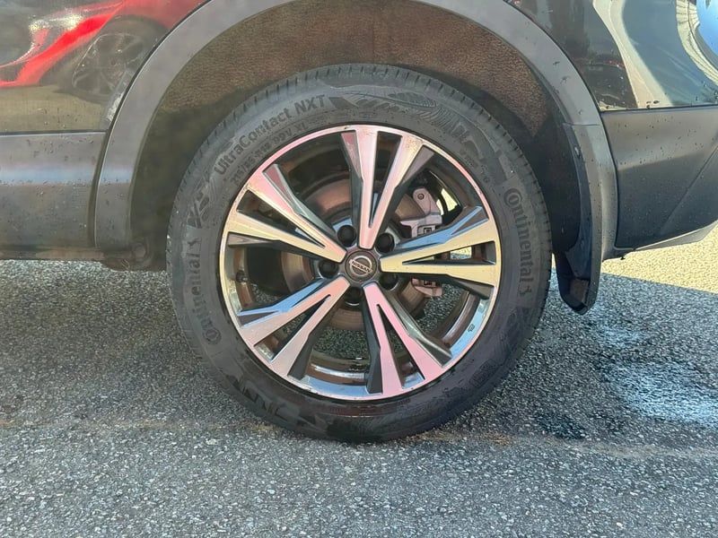 Photo de la voiture NISSAN QASHQAI 1.6 dCi 130 N-Connecta