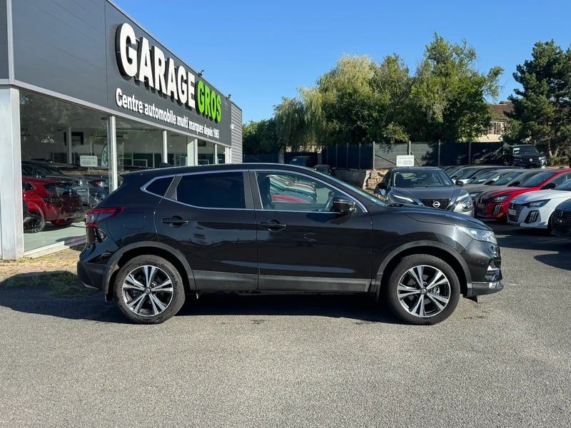 Photo de la voiture NISSAN QASHQAI 1.6 dCi 130 N-Connecta
