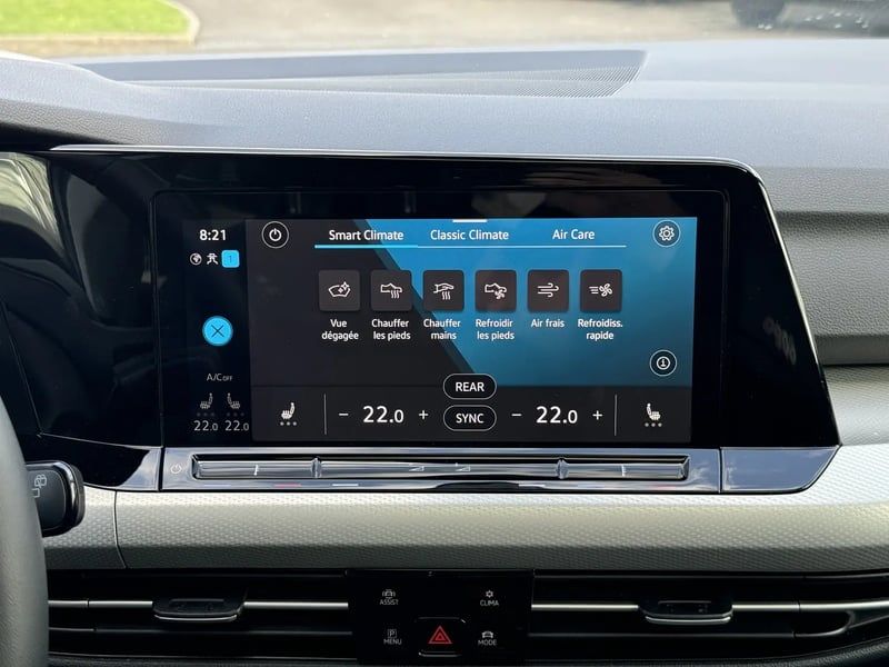 Photo de la voiture VOLKSWAGEN GOLF 2.0 TDI SCR 150 DSG7 Life Plus