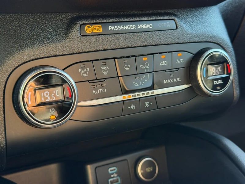 Photo de la voiture FORD KUGA 2.0 EcoBlue 150 mHEV S&S BVM6 ST-Line X