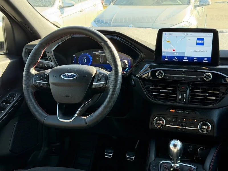 Photo de la voiture FORD KUGA 2.0 EcoBlue 150 mHEV S&S BVM6 ST-Line X