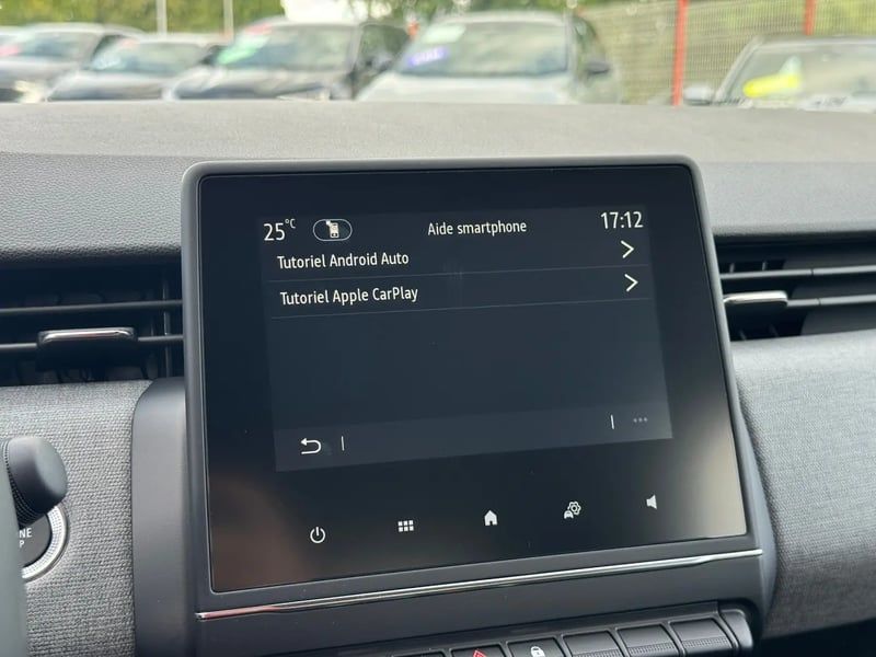 Photo de la voiture RENAULT CLIO V Blue dCi 100 ch GSR2 Evolution