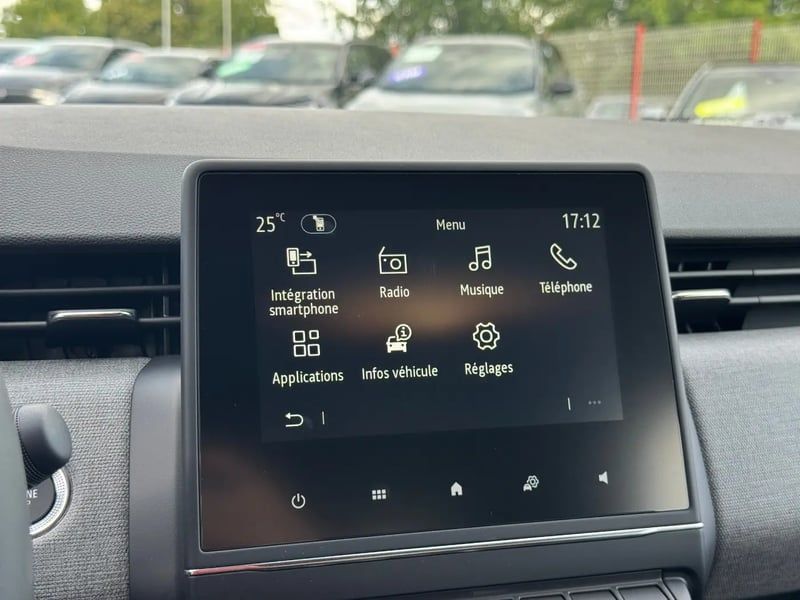 Photo de la voiture RENAULT CLIO V Blue dCi 100 ch GSR2 Evolution