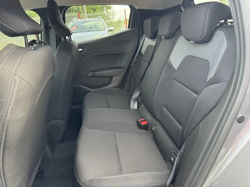 Photo de la voiture RENAULT CLIO V Blue dCi 100 ch GSR2 Evolution