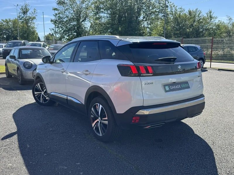 Photo de la voiture PEUGEOT 3008 BlueHDi 130ch S&S BVM6 GT Line