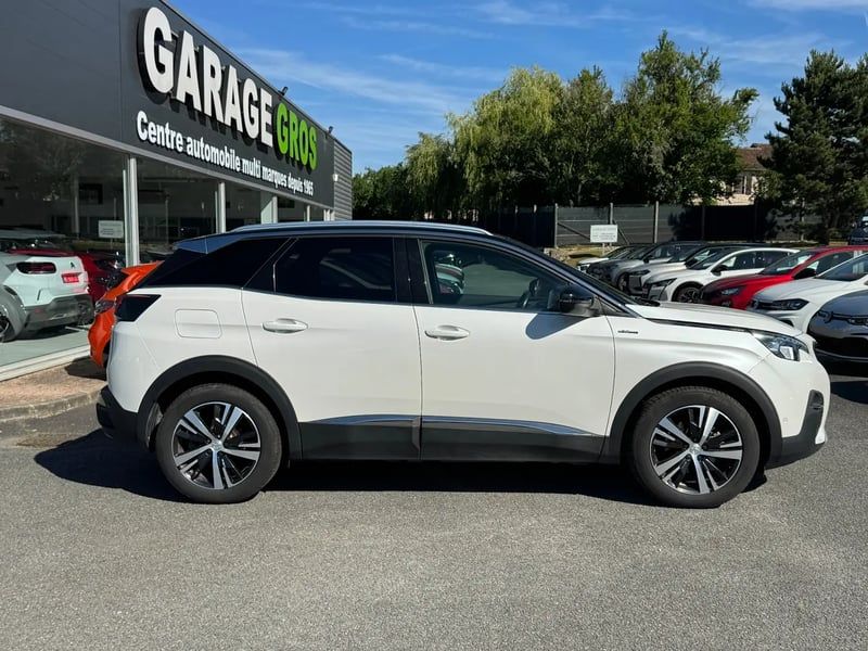 Photo de la voiture PEUGEOT 3008 BlueHDi 130ch S&S BVM6 GT Line