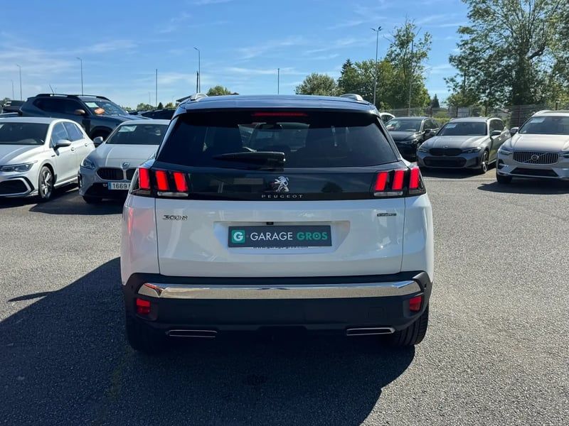 Photo de la voiture PEUGEOT 3008 BlueHDi 130ch S&S BVM6 GT Line