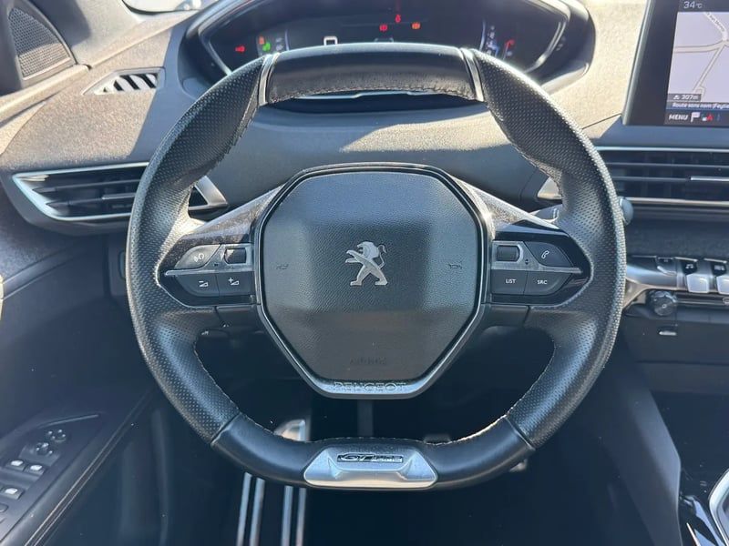 Photo de la voiture PEUGEOT 3008 BlueHDi 130ch S&S BVM6 GT Line