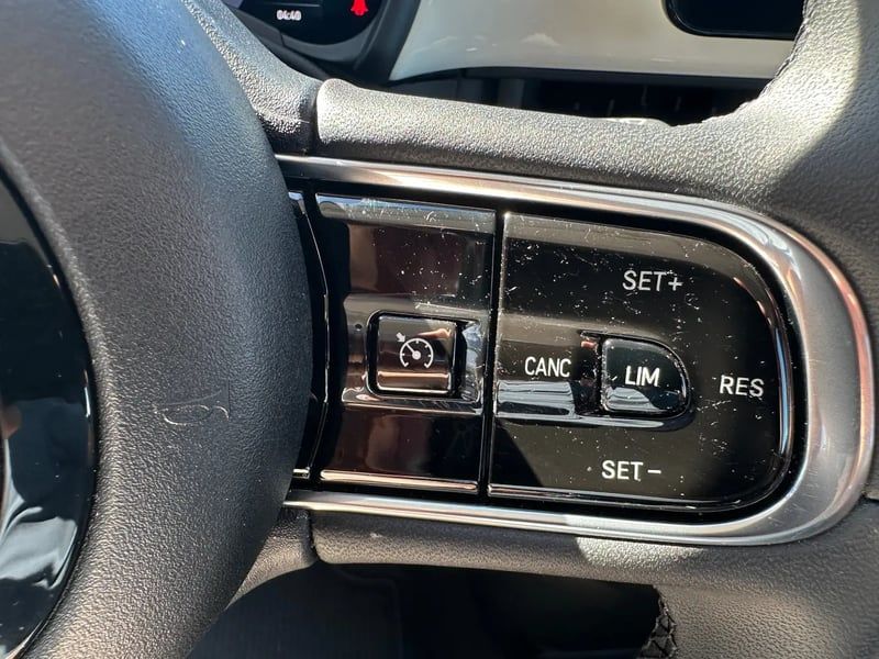 Photo de la voiture FIAT 500e BERLINE 500 e 118 ch Nouvelle 500