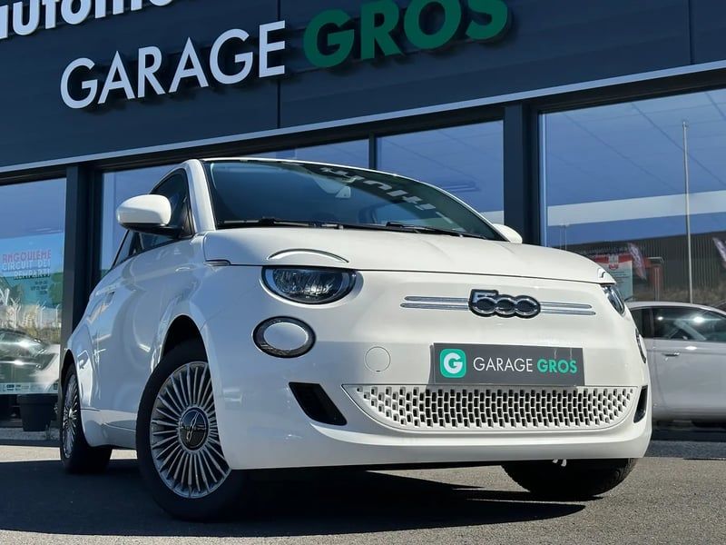 Photo de la voiture FIAT 500e BERLINE 500 e 118 ch Nouvelle 500