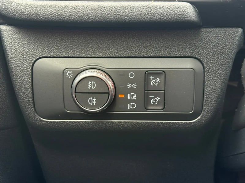 Photo de la voiture FORD KUGA 2.0 EcoBlue 120 S&S BVA8 ST-Line X - 5P