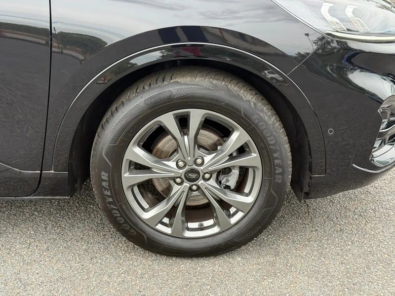 Photo de la voiture FORD KUGA 2.0 EcoBlue 120 S&S BVA8 ST-Line X - 5P