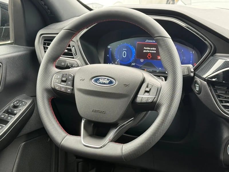 Photo de la voiture FORD KUGA 2.0 EcoBlue 120 S&S BVA8 ST-Line X - 5P