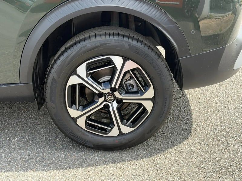 Photo de la voiture CITROEN C3 AIRCROSS Hybride 145 ch Aut Max