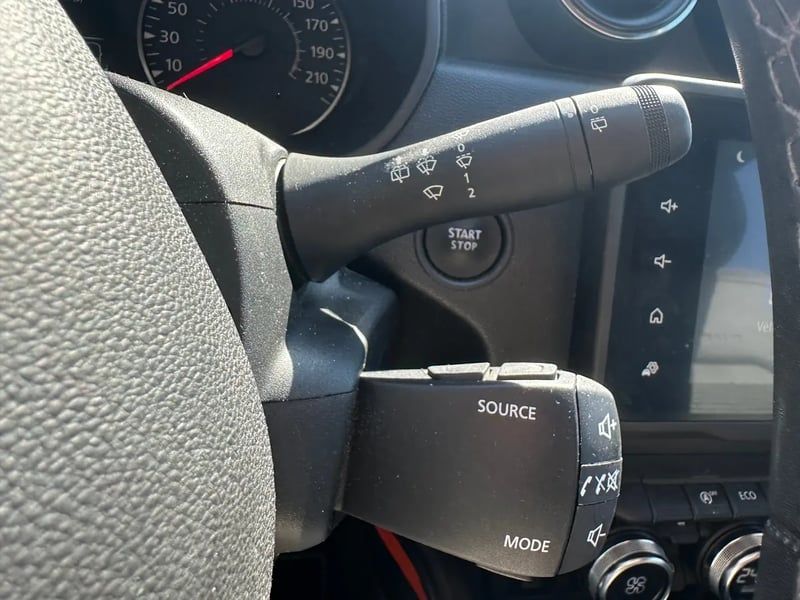 Photo de la voiture DACIA DUSTER TCe 130 FAP 4x2 SL Extreme