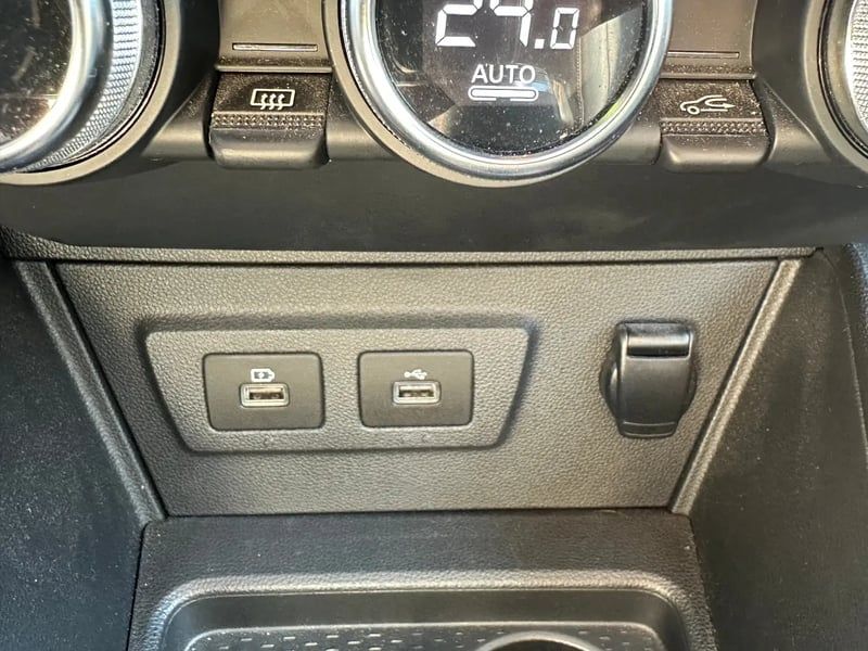Photo de la voiture DACIA DUSTER TCe 130 FAP 4x2 SL Extreme
