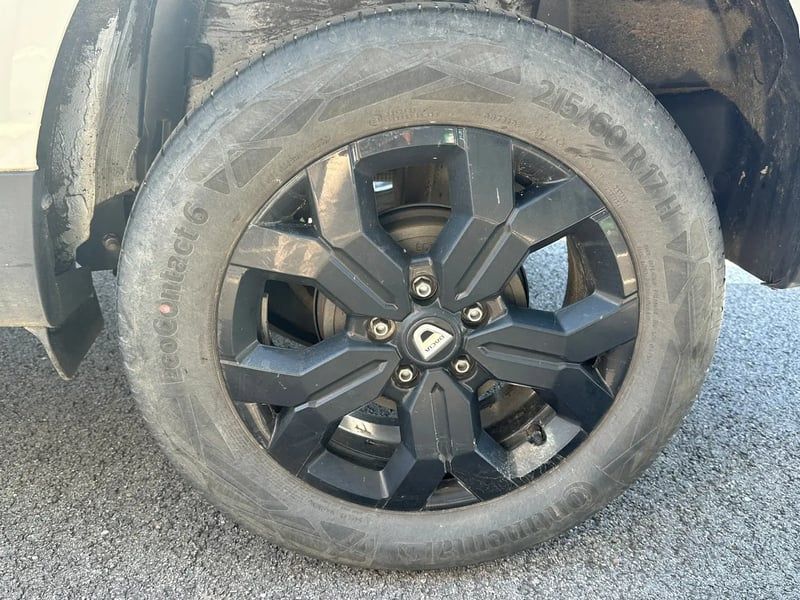 Photo de la voiture DACIA DUSTER TCe 130 FAP 4x2 SL Extreme