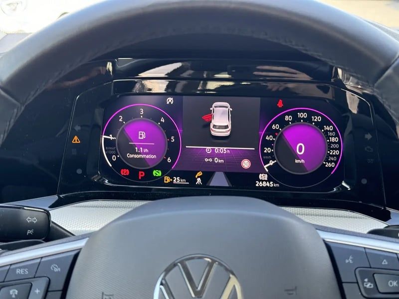 Photo de la voiture VOLKSWAGEN GOLF 2.0 TDI SCR 150 DSG7 Life Plus