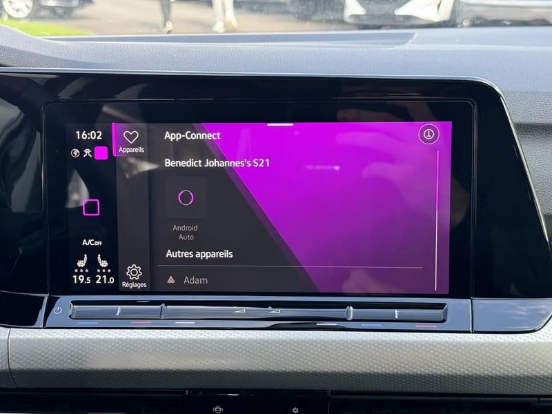 Photo de la voiture VOLKSWAGEN GOLF 2.0 TDI SCR 150 DSG7 Life Plus