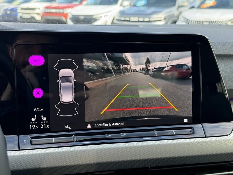 Photo de la voiture VOLKSWAGEN GOLF 2.0 TDI SCR 150 DSG7 Life Plus