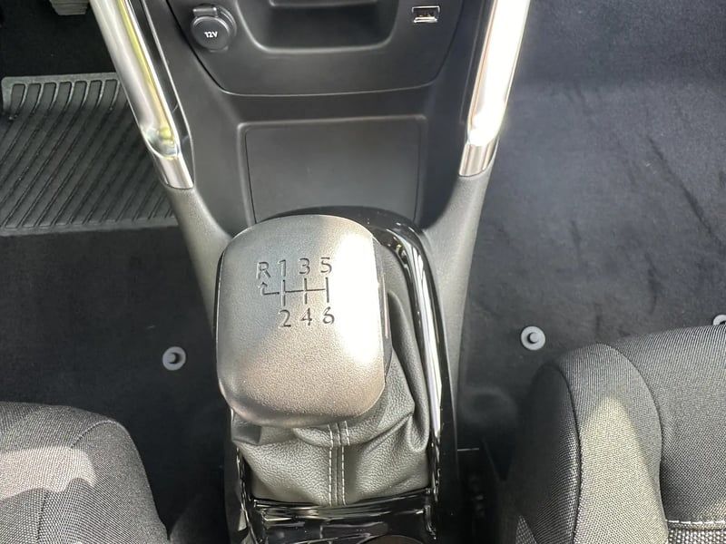 Photo de la voiture CITROEN C3 AIRCROSS BlueHDi 110 S&S BVM6 Plus