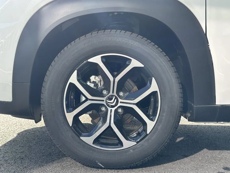 Photo de la voiture CITROEN C3 AIRCROSS BlueHDi 110 S&S BVM6 Plus