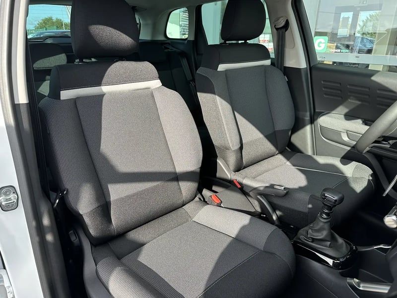 Photo de la voiture CITROEN C3 AIRCROSS BlueHDi 110 S&S BVM6 Plus