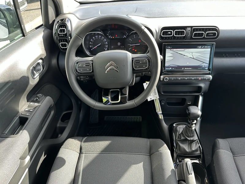 Photo de la voiture CITROEN C3 AIRCROSS BlueHDi 110 S&S BVM6 Plus