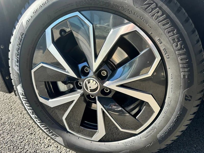 Photo de la voiture SKODA KAMIQ 1.0 TSI 116 ch BVM6 Ambition