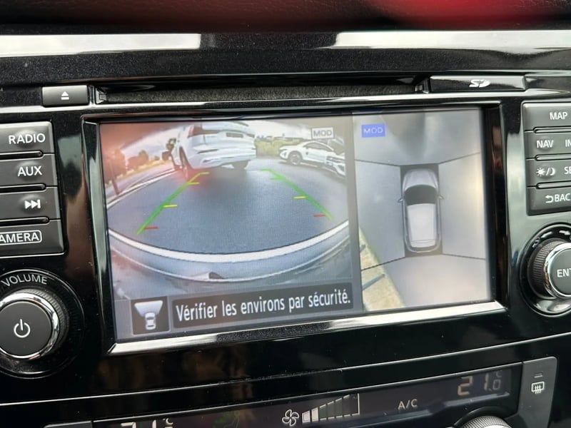 Photo de la voiture NISSAN QASHQAI 1.5 dCi 115 N-Connecta