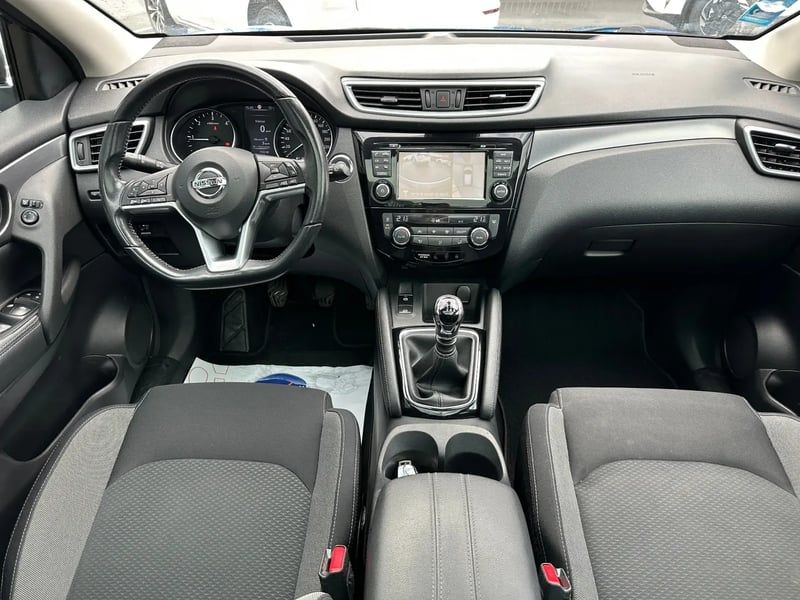 Photo de la voiture NISSAN QASHQAI 1.5 dCi 115 N-Connecta