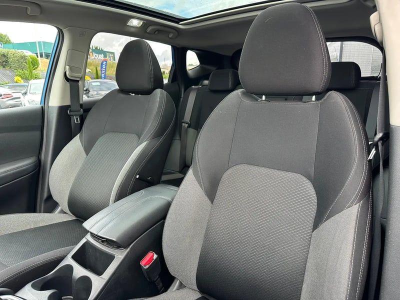 Photo de la voiture NISSAN QASHQAI 1.5 dCi 115 N-Connecta