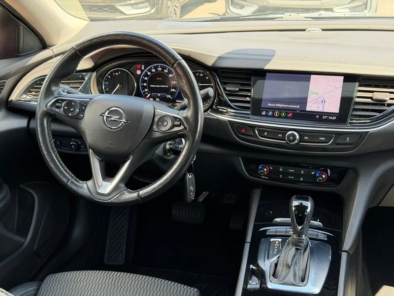 Photo de la voiture OPEL INSIGNIA GRAND SPORT 2.0 Diesel 174 ch BVA8 Elegance Business