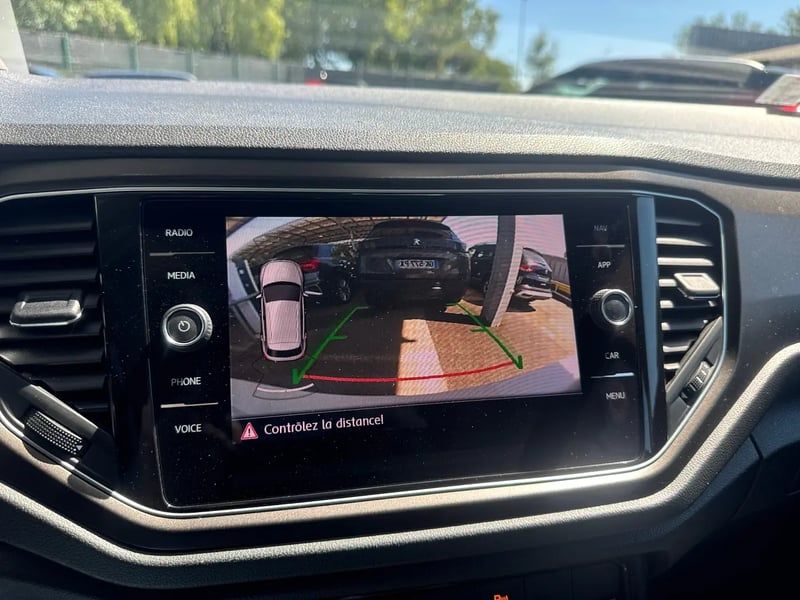 Photo de la voiture VOLKSWAGEN T-ROC 1.0 TSI 115 Start/Stop BVM6 Lounge