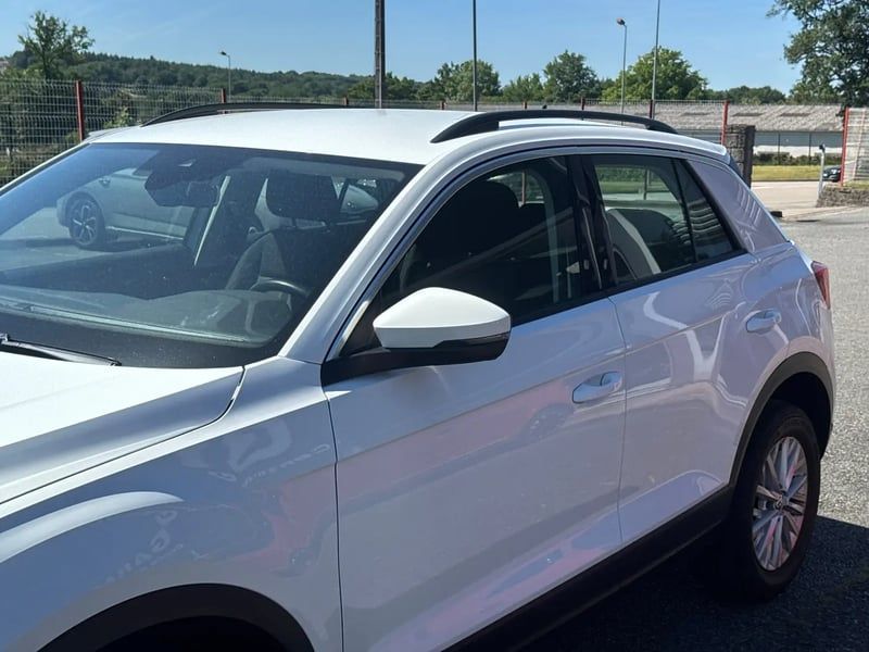 Photo de la voiture VOLKSWAGEN T-ROC 1.0 TSI 115 Start/Stop BVM6 Lounge