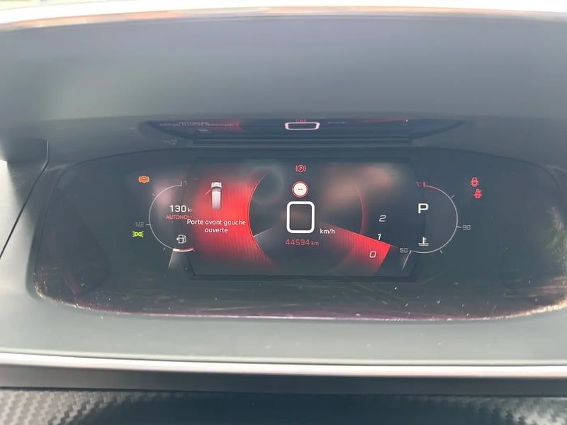 Photo de la voiture PEUGEOT 2008 BlueHDi 130 S&S EAT8 GT Pack