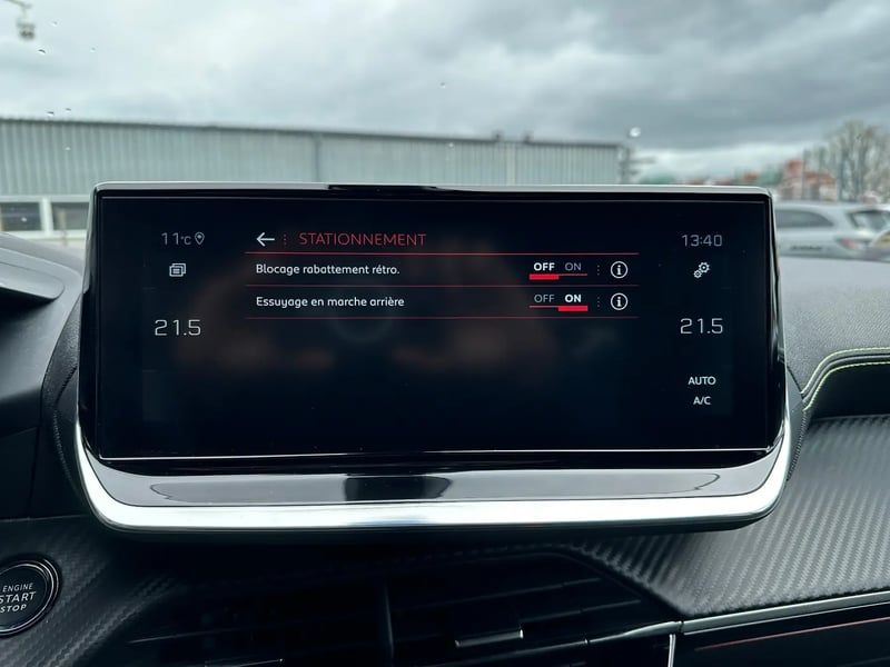 Photo de la voiture PEUGEOT 2008 BlueHDi 130 S&S EAT8 GT Pack