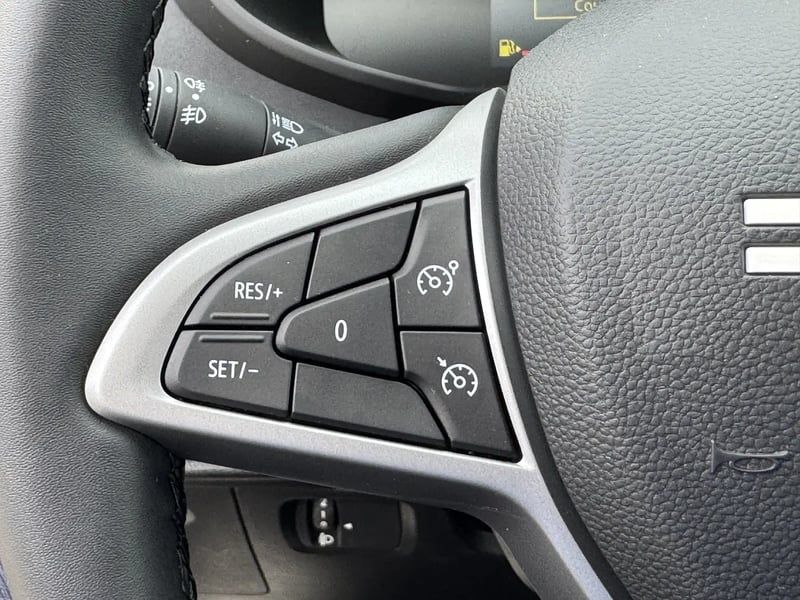 Photo de la voiture DACIA JOGGER Hybrid 140 7 places GSR2 Extreme
