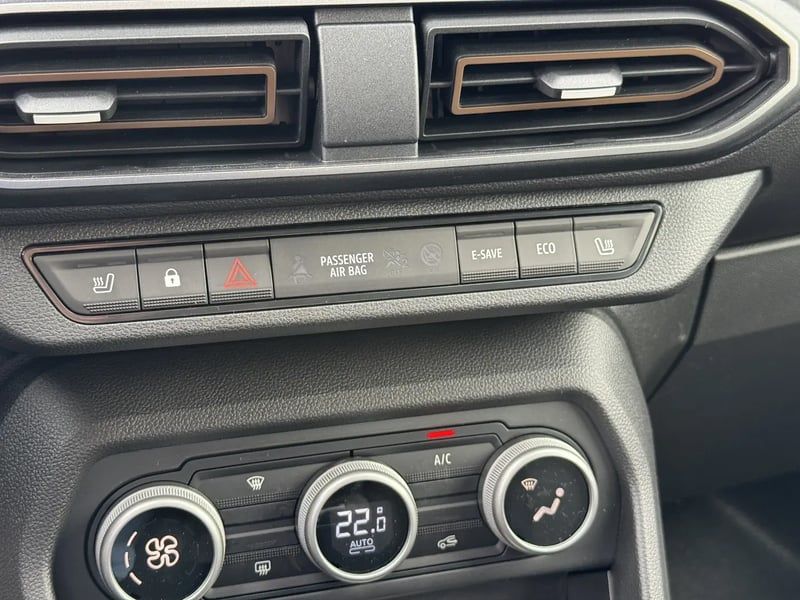 Photo de la voiture DACIA JOGGER Hybrid 140 7 places GSR2 Extreme