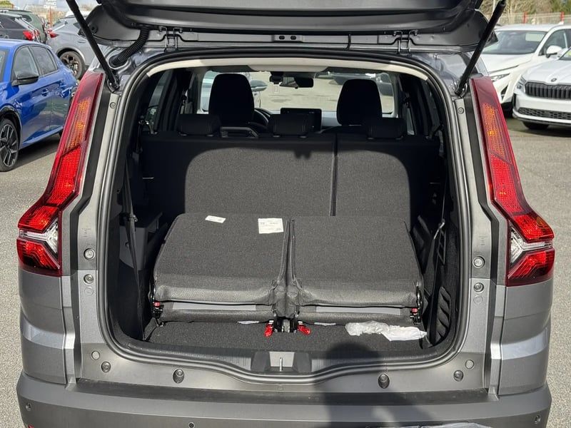 Photo de la voiture DACIA JOGGER Hybrid 140 7 places GSR2 Extreme