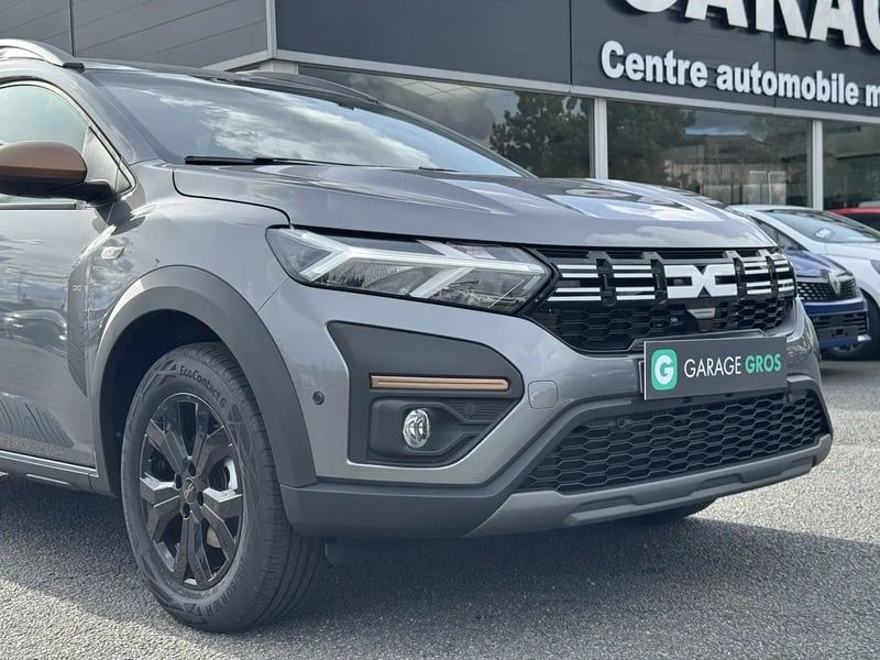 Photo de la voiture DACIA JOGGER Hybrid 140 7 places GSR2 Extreme