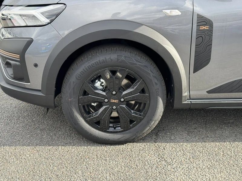 Photo de la voiture DACIA JOGGER Hybrid 140 7 places GSR2 Extreme