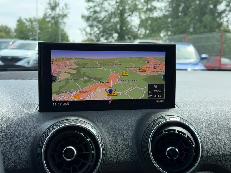 Photo de la voiture AUDI Q2 35 TFSI 150 S tronic 7 S line